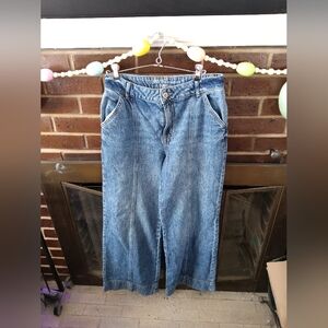 EUC Maurices Light Wash High Rise Baggy Jeans 8